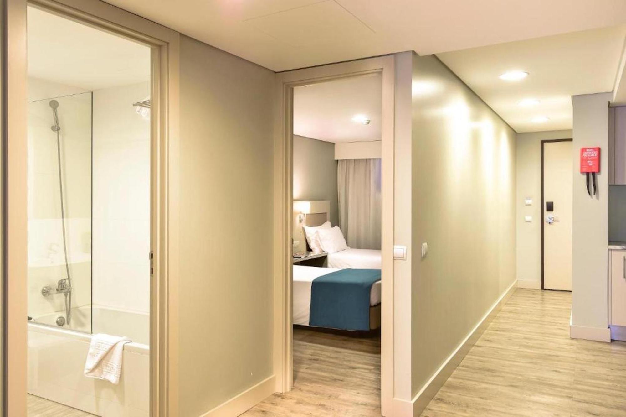 Aqualuz One Bedroom Premium Apartment *